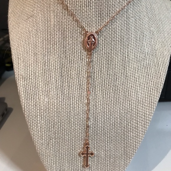 Beautiful The Virgin Mary Necklace w/ Crucifix - Picture 3 of 4